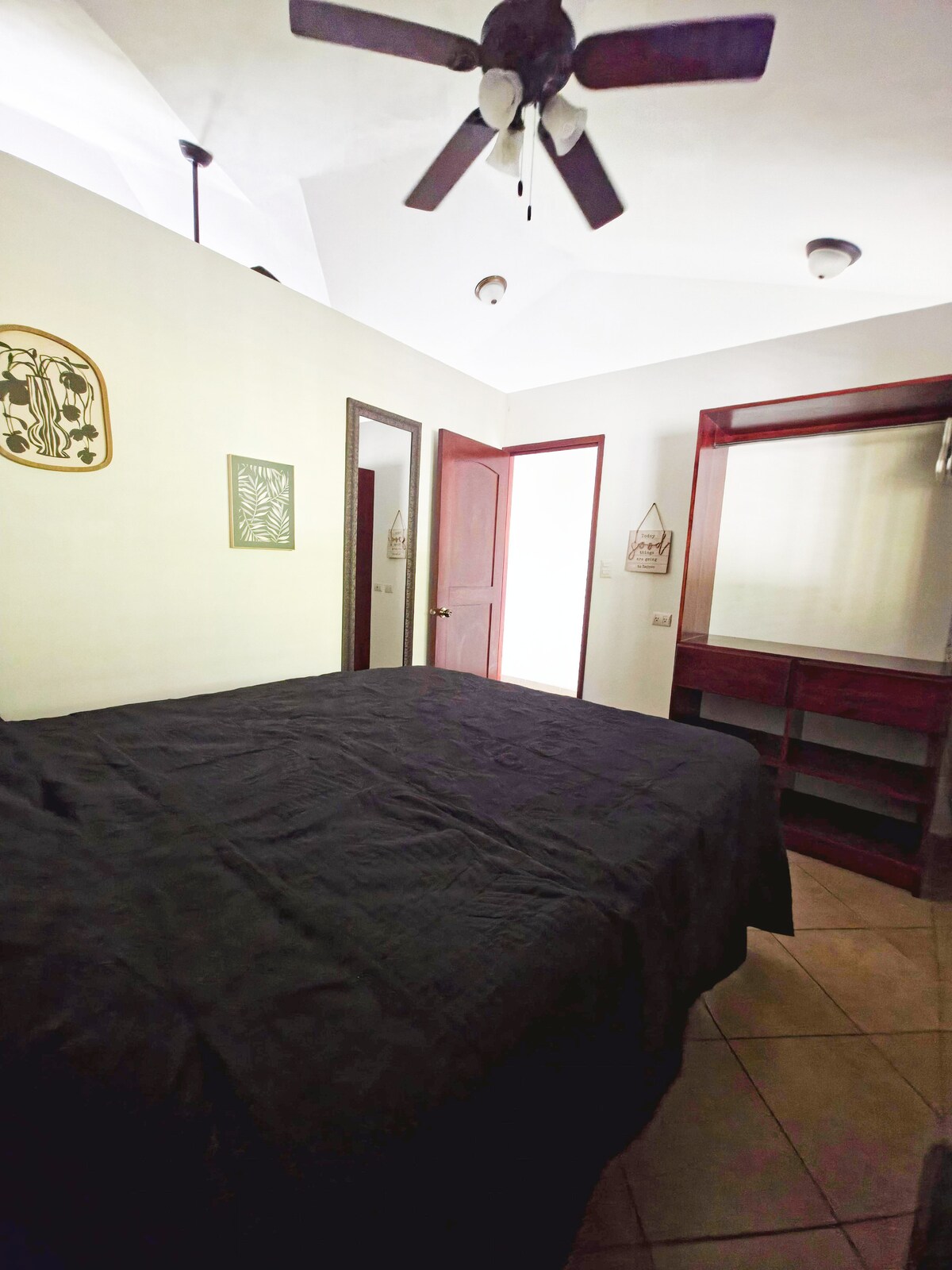 Lovely oasis overlooking the Jungle and sea