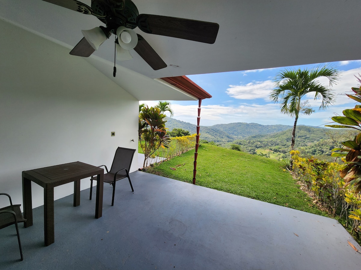 Lovely ocean view in the colorful cloud forest